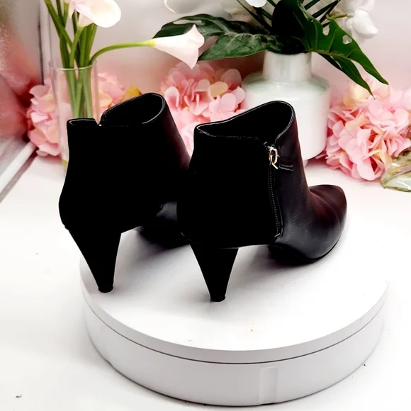 Nine West Yames Leather Pointed Toe Booties Size 8.5 - Picture 7 of 16